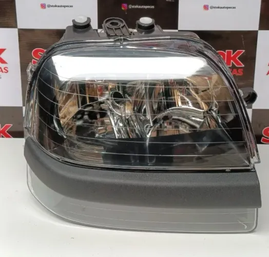 Farol Fiat Doblo fumê direito 2002 2003 2004 2005 2006 2007 2008 2009