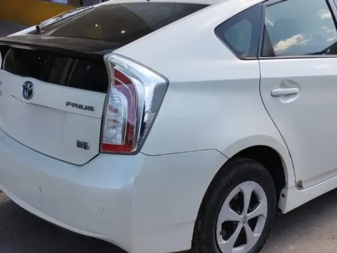 Prius 2014  Airbag Farol Alternador Motor Lanterna Retrovisor Porta Capo Sucata
