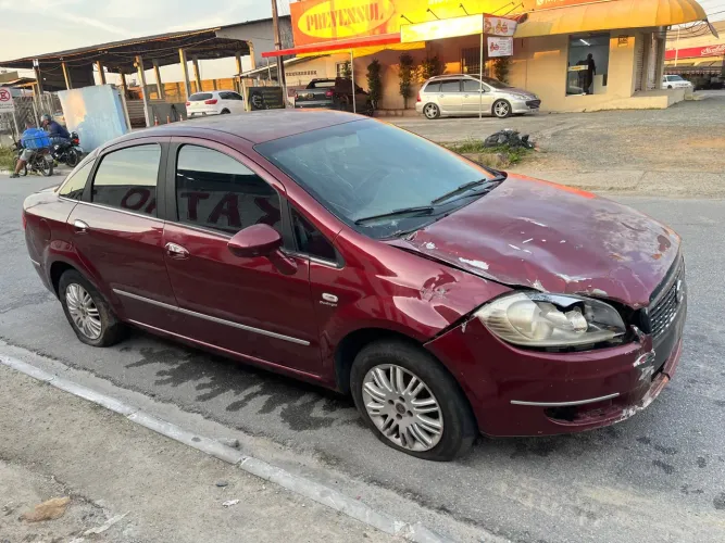 Sucata Linea 2010 1.9 Dualogic vendo peças