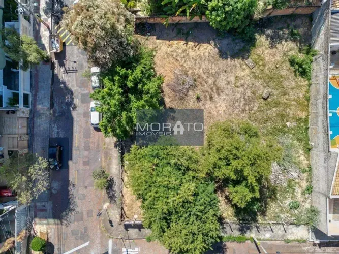 Lote de esquina. a venda com 420m² no bairro Castelo em Belo Horizonte.