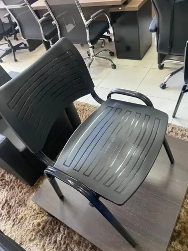 Cadeira de plastico