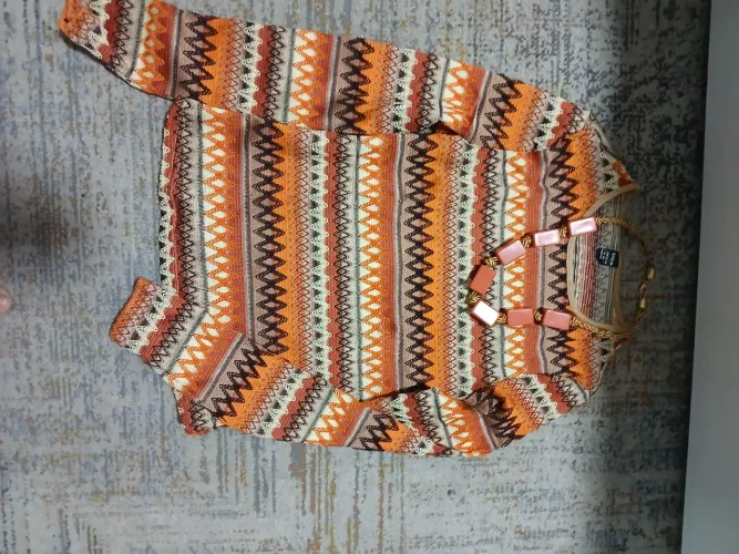 Blusa de linha colorida