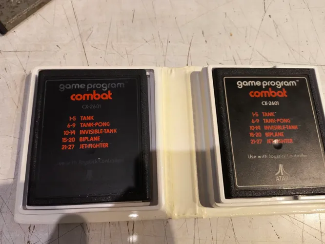 Fita de Atari 2600 COMBAT TANK / PONG  USADA  VALOR UNIDADE 