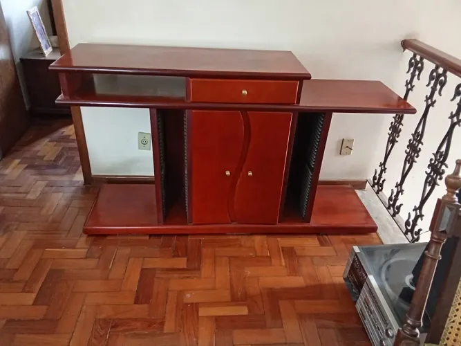 Rack madeira mogno