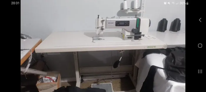 Máquina de Costura Industrial ZOJE