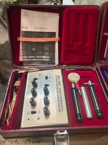 Aparelho de eletroacupuntura