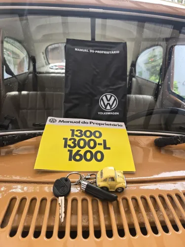 Carro com lembranças de antigamente