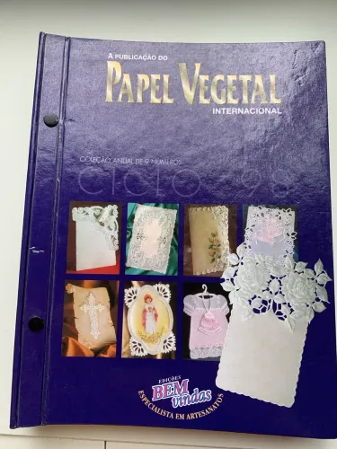 Livro de papel vegetal