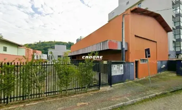 Terreno à Venda de 384 m² no Bairro Vila Nova | Cadore Imóveis
