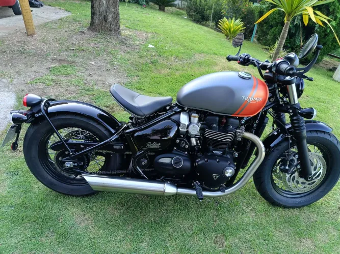Vendo Bobber, estilo e potência em um monoposto de respeito. Não aceito trocas. 