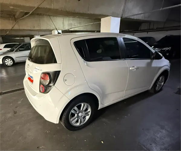 Chevrolet Sonic HB LT 1.6 16V Flexpower 5P Mec. 2013