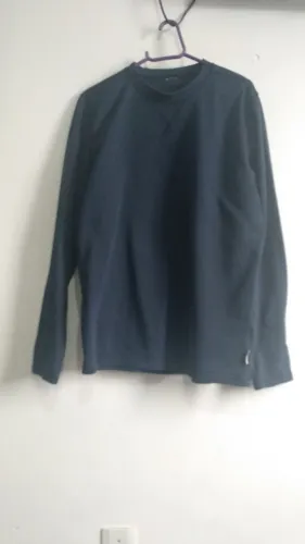 IBRECHÓ - BLUSA EM STRATERMIC - MARCA QUECHUA - IMPORTADA - USADA