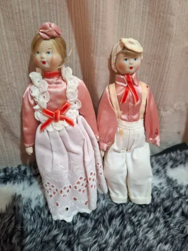 Bonecas Antigas de Porcelana - Colecionáveis