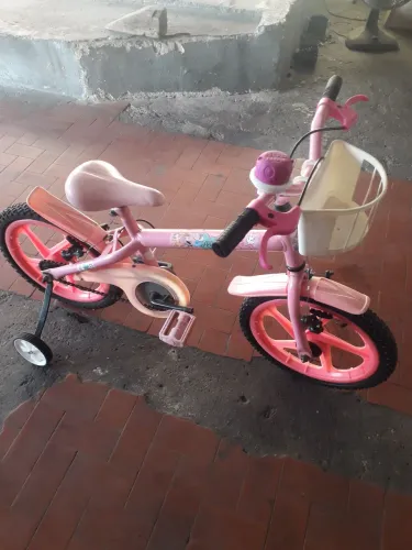 Bicicleta  aro  16 .