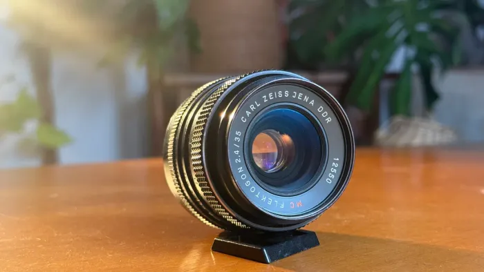 Lente Carl Zeiss Jena MC Flektogon 35mm f/2.4 (M42)