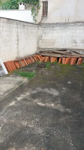 Telhas de Cerâmica para Construção e outros