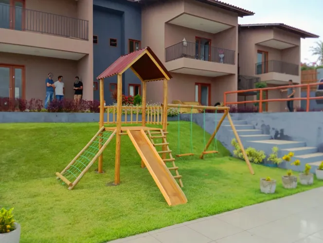 Playground de Madeira Completo para Crianças