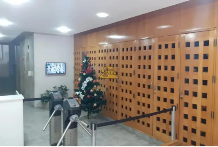 Alugo excelente sala comercial no Centro RJ