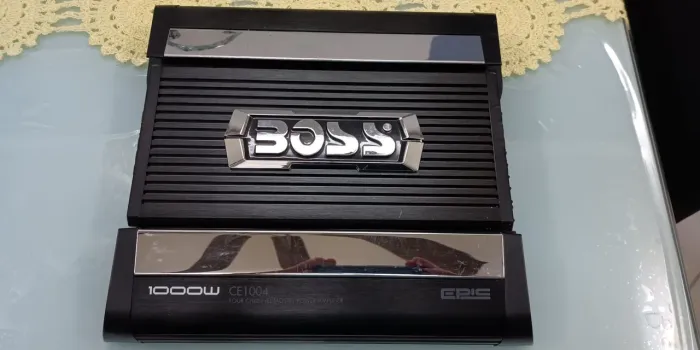 Amplificador automotivo