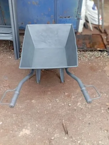 Carro de mão reforçado e reformado 