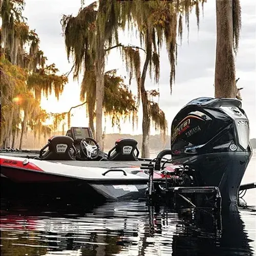 Motor de popa Yamaha VMAX 250 HP 4 Tempos SHO 20 Pol. Comando e Power Trim