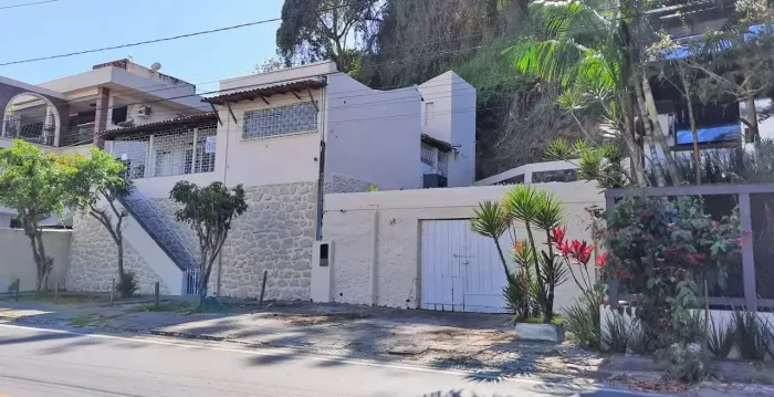 Ilhéus - Casa 03 quartos - Venda - Av. 02 de Julho