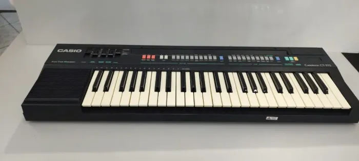 TECLADO CASIO  CASIOTONE 370 SEMI-NOVO 