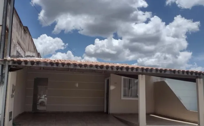 Casa no condomínio recanto dos pássaros