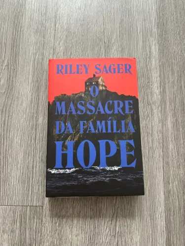 Livro - O Massacre da Família Hope