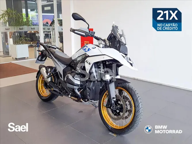 BMW R 1300 GS PLUS