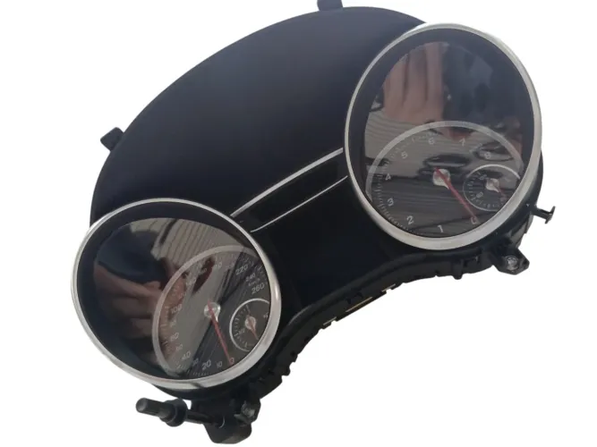 Painel De Instrumentos Mercedes Gla 200 2018 Preta