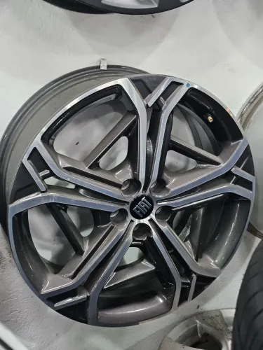 Jogo de roda original Fiat fastback aro 18 5x110