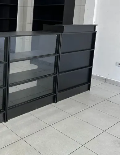 BALCÃO CAIXA + BALCÃO VITRINE MDF PRETO