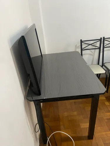Conservada Conjunto de Mesa com 3 Cadeiras - Estrutura em Ferro e Tampo Amadeirado Cinza