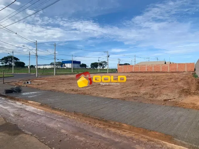 Terreno para Venda em Uberlândia, Loteamento Residencial Pequis