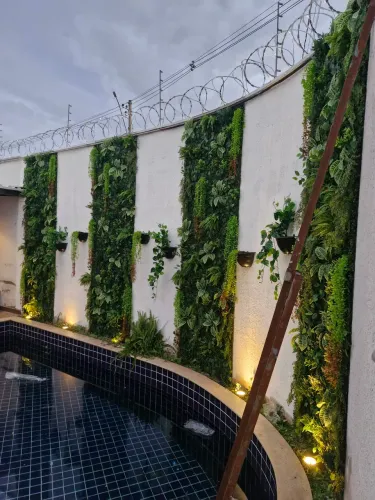 Jardim Vertical Artificial BLACK 12% OFF 