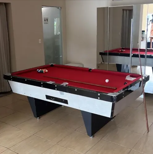 Mesa de Sinuca, Profissional - Fórmica bege - Com sistema de fichas 