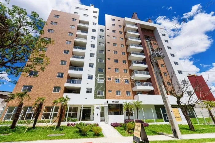 COM 3 QUARTOS E SACADA INTEGRADA E 77m² PRIVATIVOS!