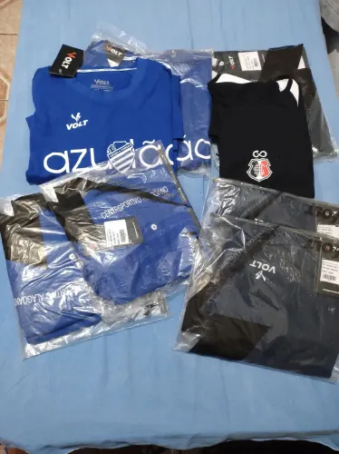 Camisas e bermudas diversas CSA