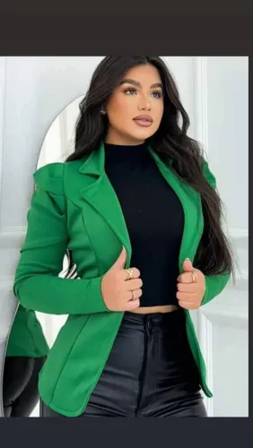 Blazer Verde Elegante e Moderno