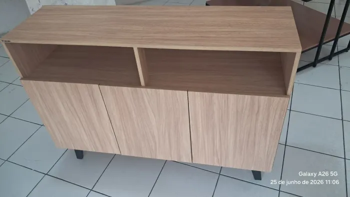 Estante/ Rack de tv / armário baixo