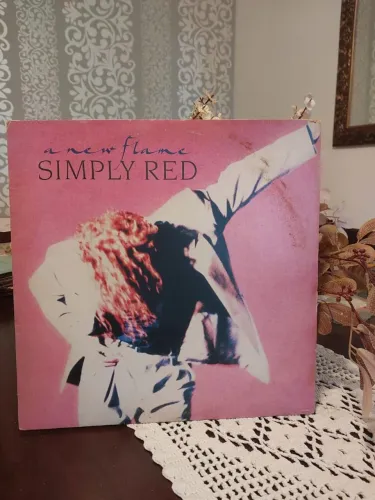 Disco de Vinil Simply Red. 