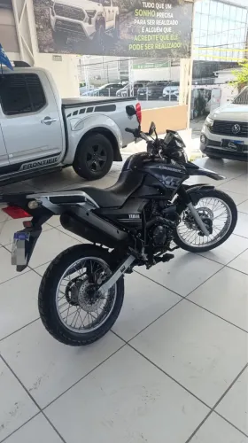 Crosser 2022 muito conservada