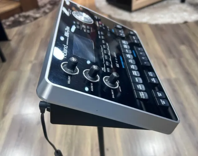 Roland Bk7m completo