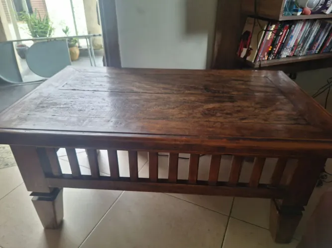 Mesa de centro madeira de canela rústica 