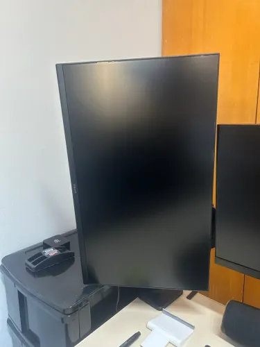 Monitor Samsung Essential