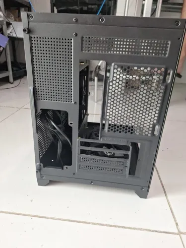 Gabinete Gamer Hayom Aquário Preto com 4 Fans e Vidro