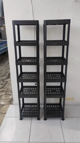 Expositor para produtos. Valor: 120,00 reais cada.