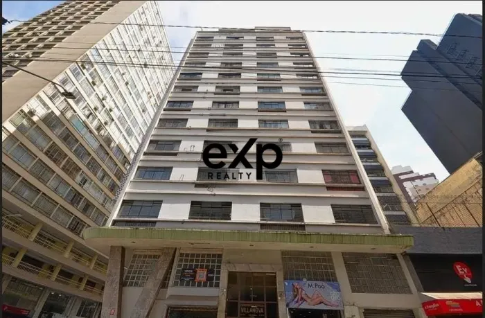 Apartamento em Curitiba, à venda no Centro de Curitiba - 3 dormitórios e 2 banheiros Um ex