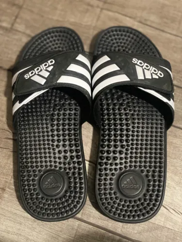 Chinelo Adidas Adissage - Preto+Branco